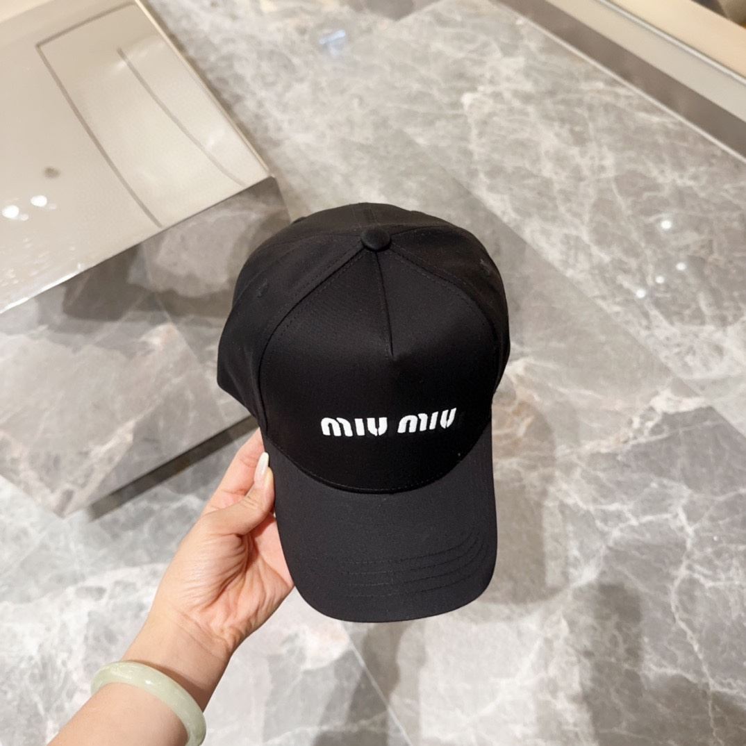 Miu Miu Caps